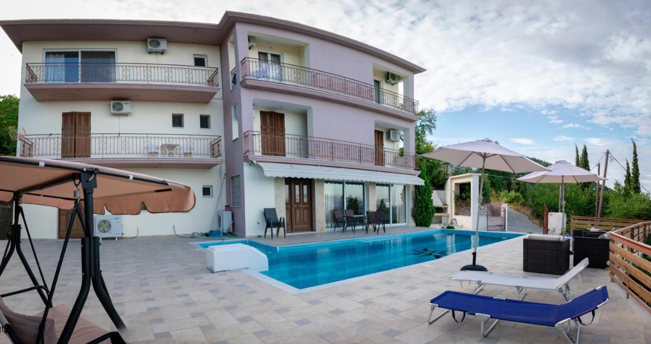 Petronas Villa Karia  Exterior photo