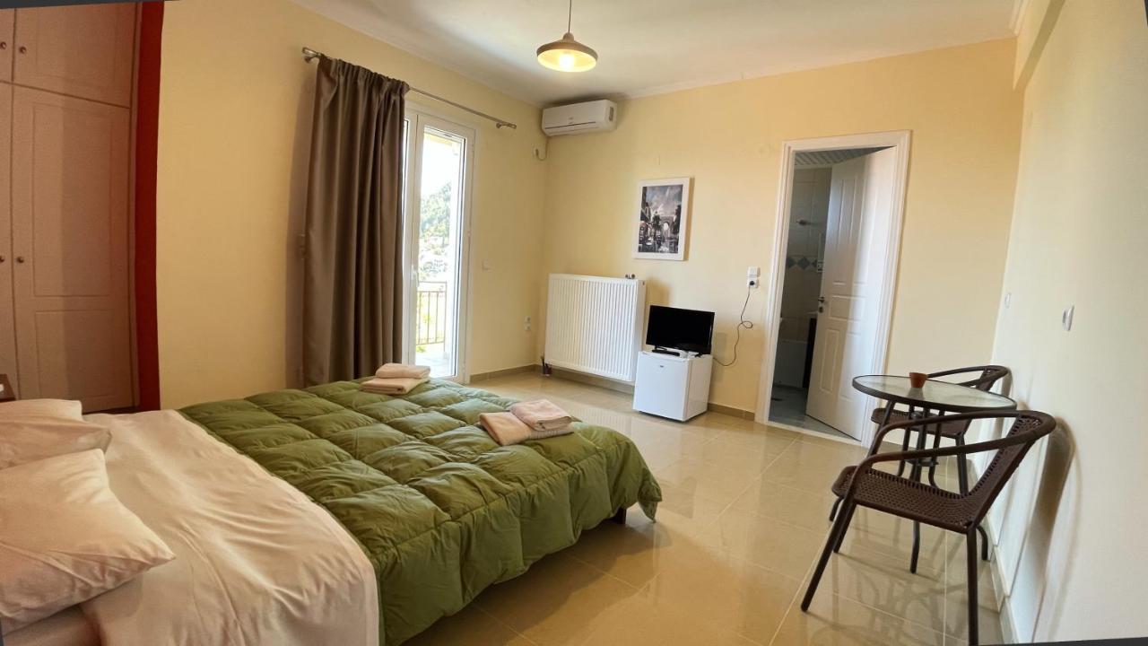 Petronas Villa Karia  Exterior photo